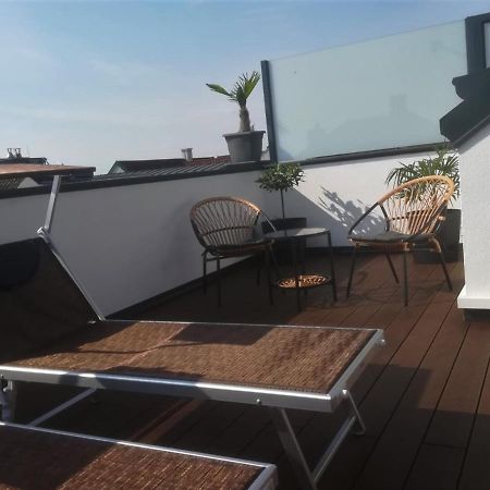 Penthouse Griemann 2 Fuer Max 4 Personen Mit Eigener Grosser Dachterrasse Zum Relaxen! Illmic Kültér fotó