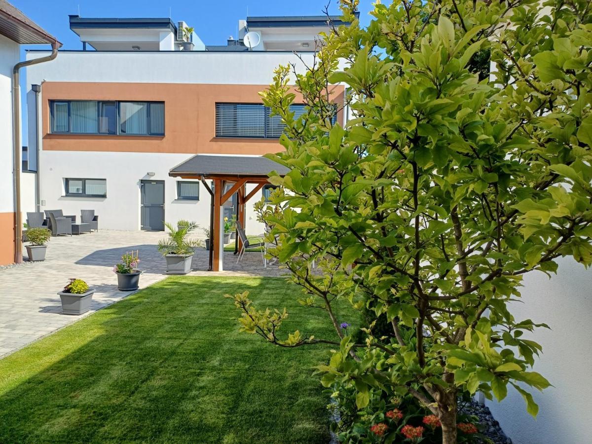 Penthouse Griemann 2 Fuer Max 4 Personen Mit Eigener Grosser Dachterrasse Zum Relaxen! Illmic Kültér fotó