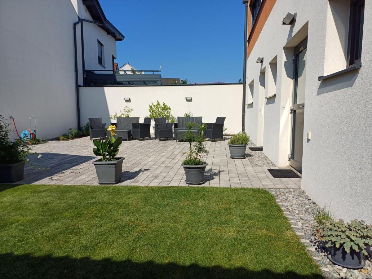 Penthouse Griemann 2 Fuer Max 4 Personen Mit Eigener Grosser Dachterrasse Zum Relaxen! Illmic Kültér fotó