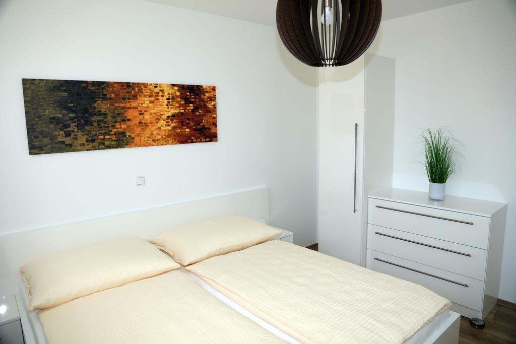 Penthouse Griemann 2 Fuer Max 4 Personen Mit Eigener Grosser Dachterrasse Zum Relaxen! Illmic Kültér fotó
