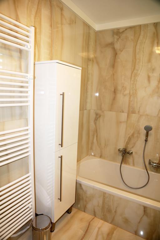 Penthouse Griemann 2 Fuer Max 4 Personen Mit Eigener Grosser Dachterrasse Zum Relaxen! Illmic Kültér fotó