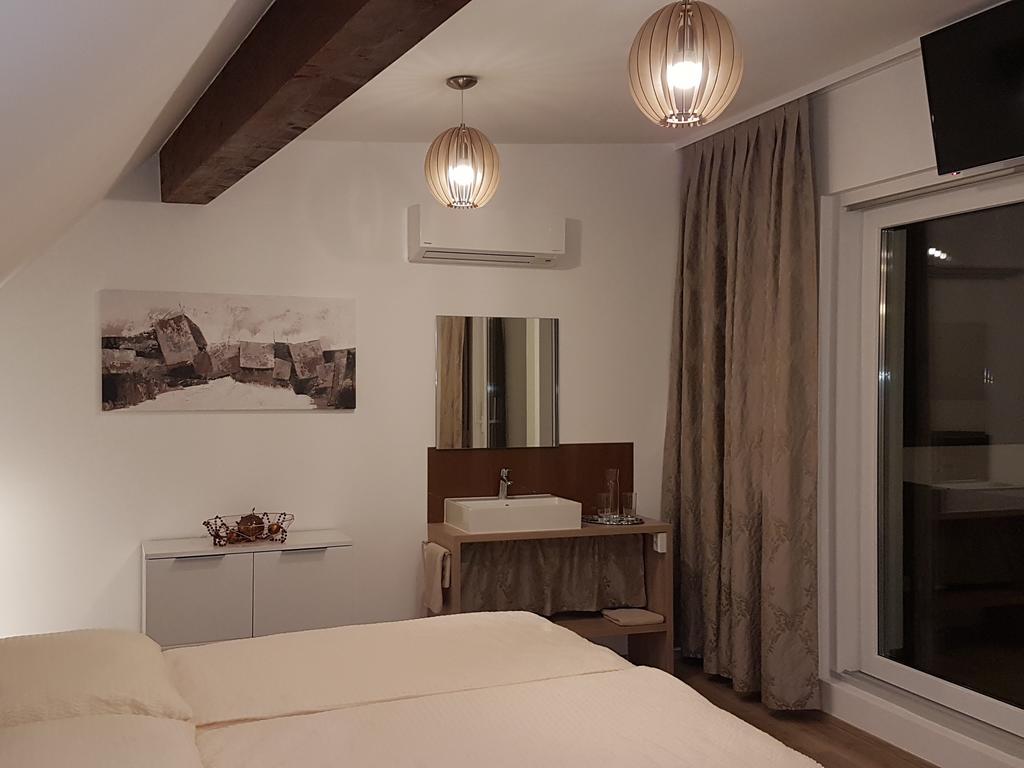 Penthouse Griemann 2 Fuer Max 4 Personen Mit Eigener Grosser Dachterrasse Zum Relaxen! Illmic Kültér fotó
