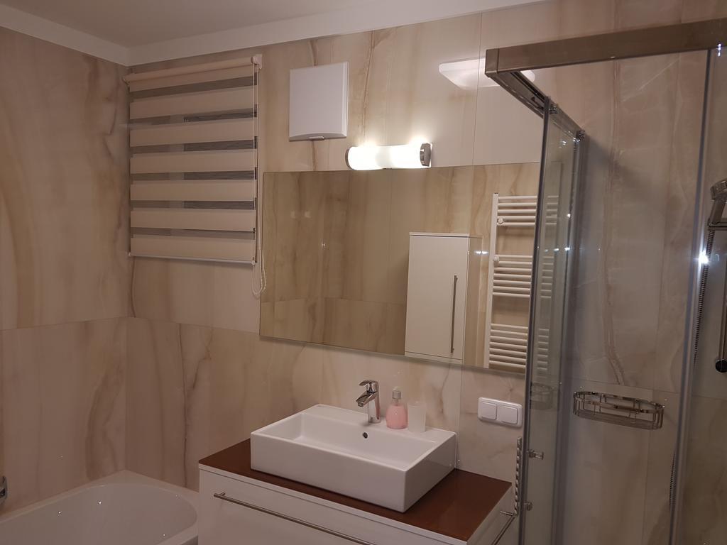 Penthouse Griemann 2 Fuer Max 4 Personen Mit Eigener Grosser Dachterrasse Zum Relaxen! Illmic Kültér fotó