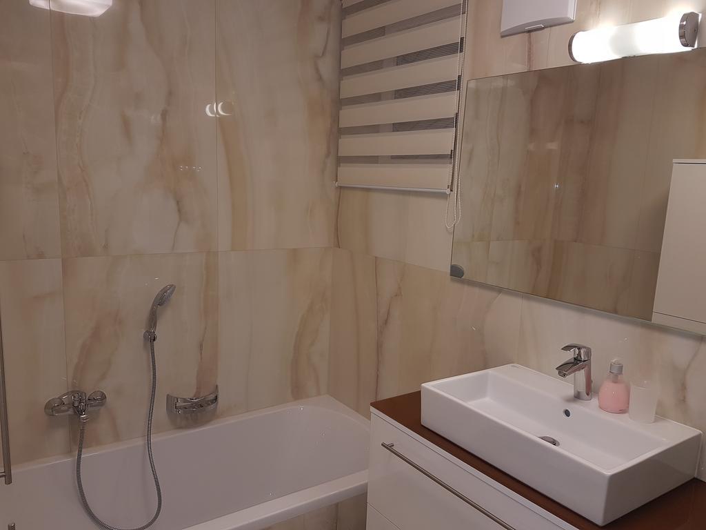 Penthouse Griemann 2 Fuer Max 4 Personen Mit Eigener Grosser Dachterrasse Zum Relaxen! Illmic Kültér fotó