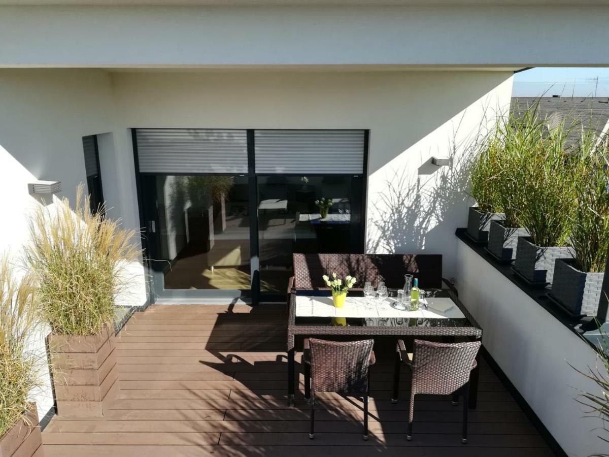 Penthouse Griemann 2 Fuer Max 4 Personen Mit Eigener Grosser Dachterrasse Zum Relaxen! Illmic Kültér fotó